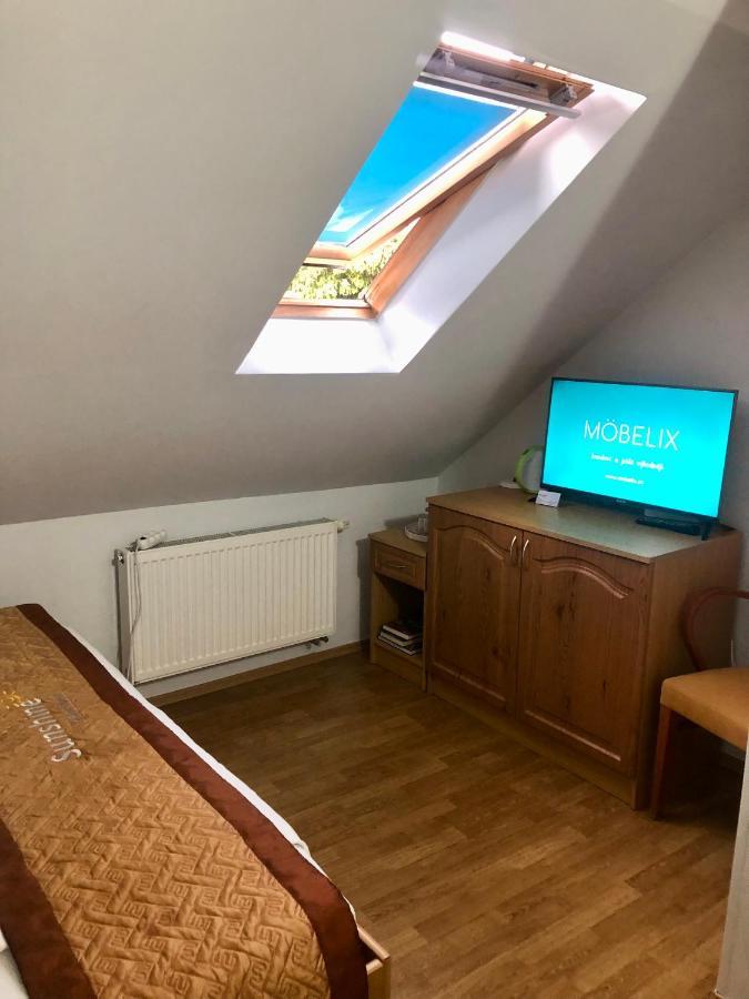 Sunshine Pension Karlovy Vary Ngoại thất bức ảnh